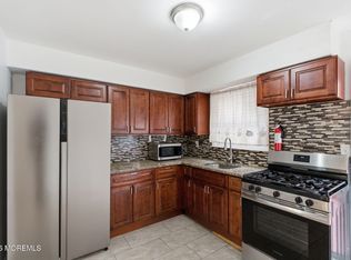 8 Van Nostrand Avenue, Jersey City, NJ 07305