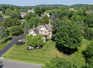 2050 Majestic Overlook Dr, Bethlehem, PA