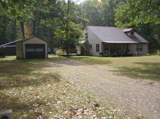 20103 Gates Rd, Howard City, MI 49329