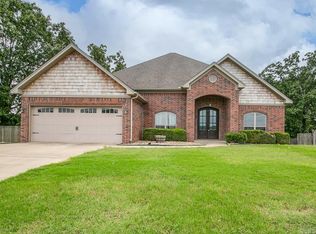 1584 Vista Dr, Cabot, AR 72023