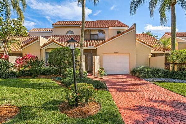 Home For Sale In Boca Pointe