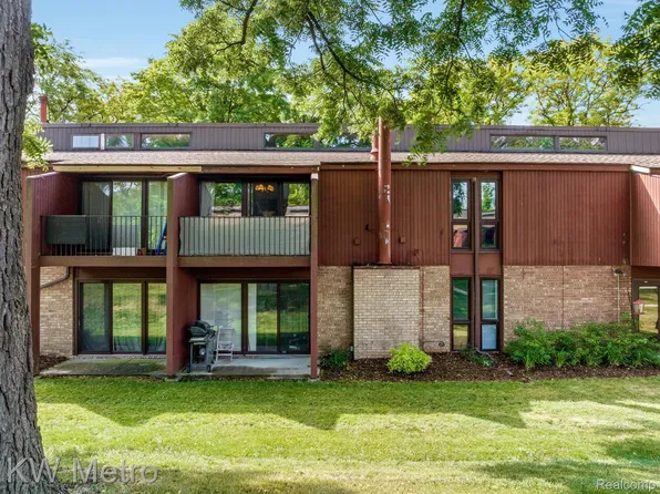 1807 Independence Blvd #14B, Ann Arbor, MI 48104