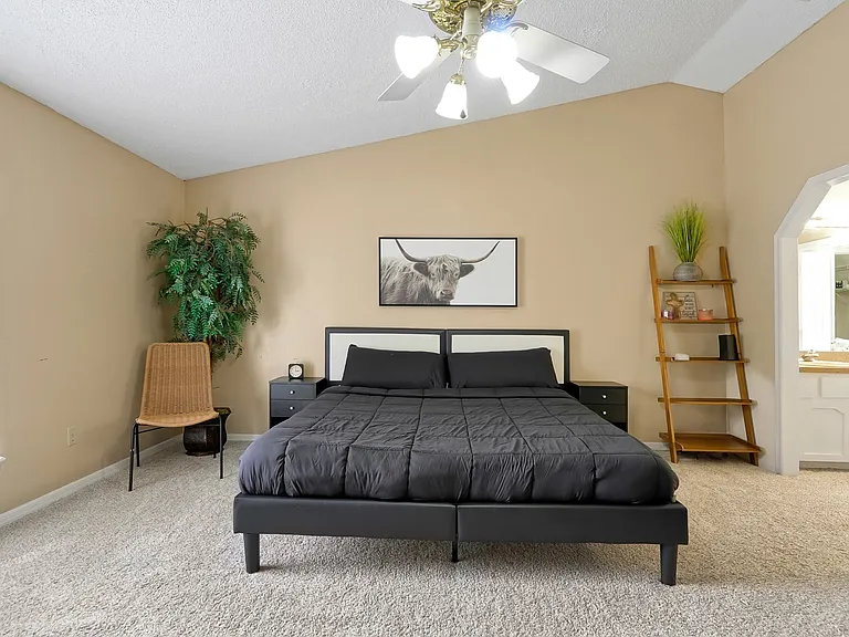 5212 Abelia Dr — Photo 8