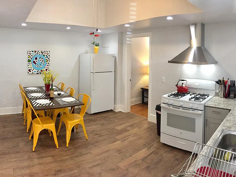 309 N Humphreys St #1 — Photo 2
