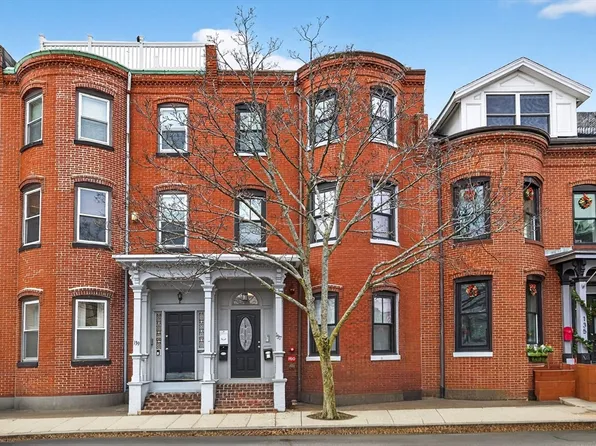 137 N St #3, Boston, MA 02127