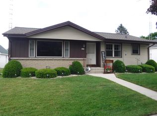 1407 N 7th St, Manitowoc, WI 54220