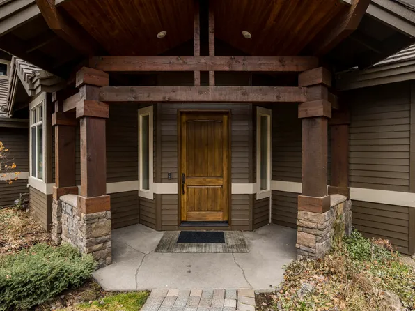 19469 Ironwood Cir, Bend, OR 97702