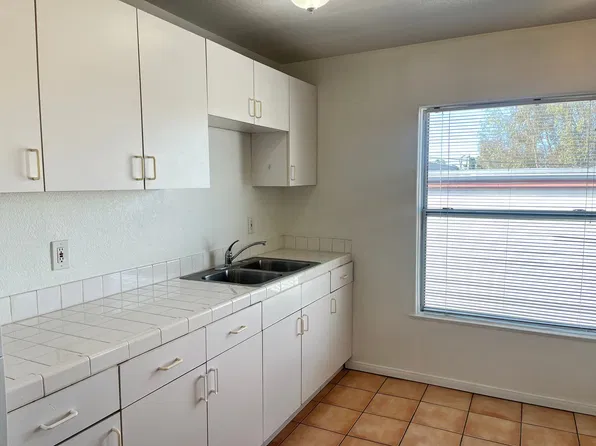 3204 Ollie St Unit E, San Diego, CA 92110