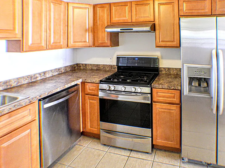1535 S Hicks St — Photo 7