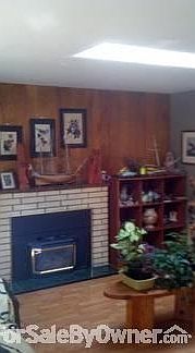 3rd image of 2422 Wylie Ave