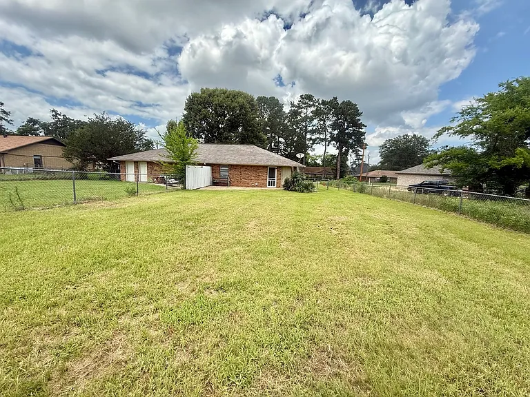 3243 Stoneridge Dr — Photo 17