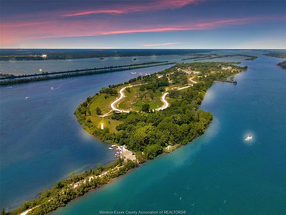 3rd image of 271 Crystal Bay Dr
