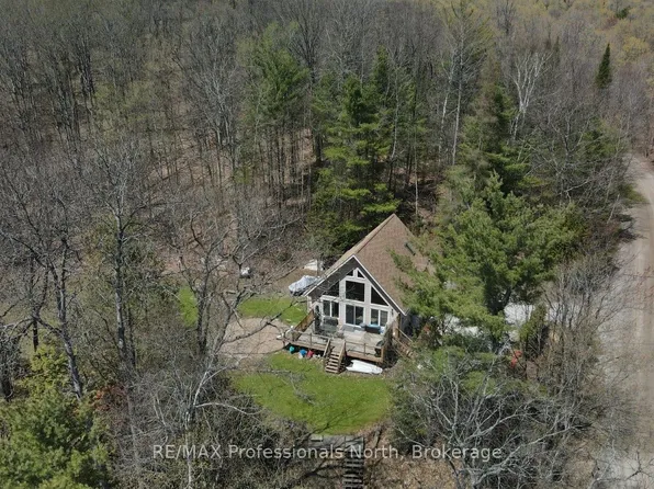 1029 Cranberry Lake Rd, Dysart Et Al, ON K0M 1S0