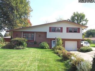 1079 Collins Ave, Youngstown, OH
