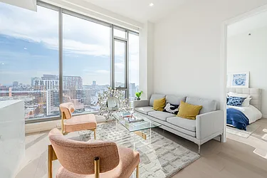 35-32 Leavitt Street, #PHA