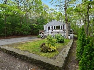 19 Veeder Dr, Falmouth, MA 02536
