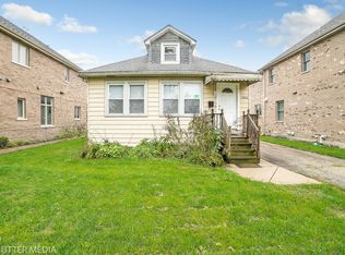 7003 Niles Ter, Niles, IL 60714