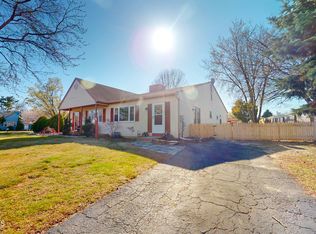 562 Innkeeper Ln, Toms River, NJ 08753