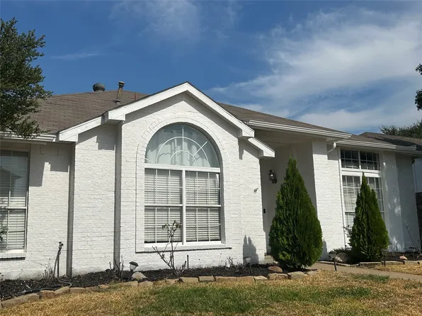 2722 Kingsbury Dr, Garland, TX 75040