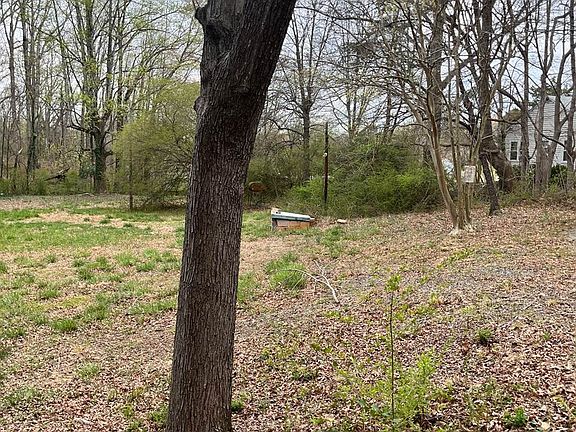4th image of 2944 Eddystone Ln