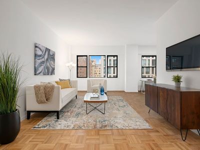 201 E 21st St APT 15C, New York, NY, 10010
