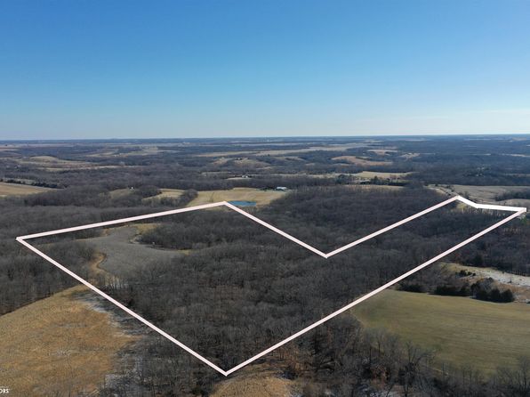 Hickory Ave, Birmingham, IA 52535