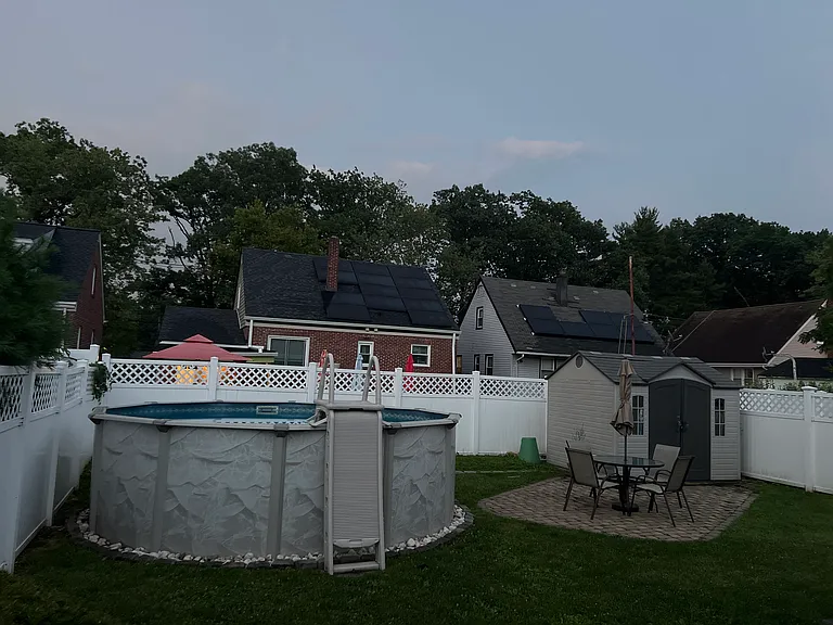 717 Sheridan Ave — Photo 2