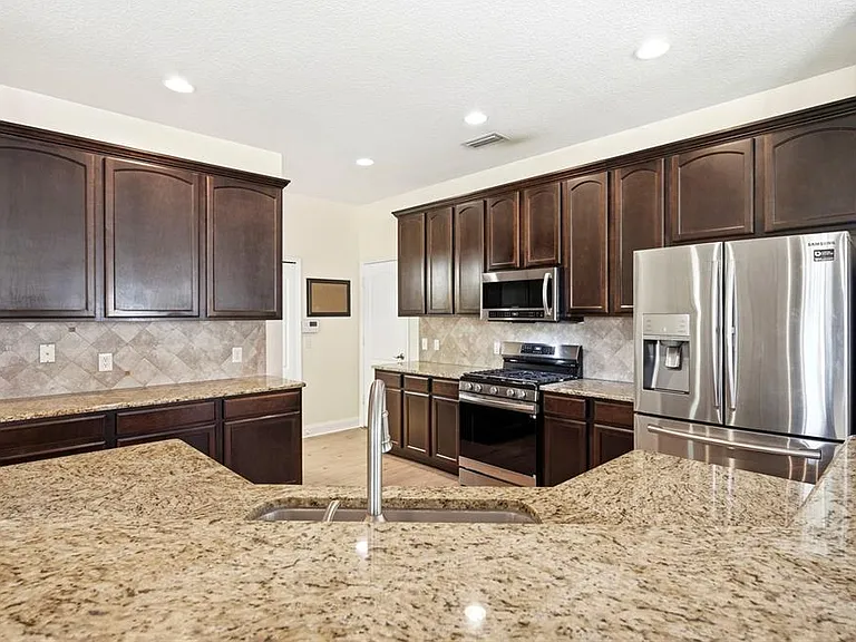 2734 Silvermoss Dr — Photo 15