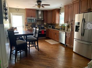 36 Illinois Ave, Port Monmouth, NJ 07758