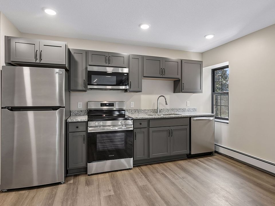 1st image of 321 6th St E Unit 9