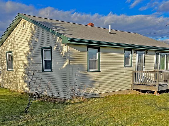 2nd image of 382 Main Street