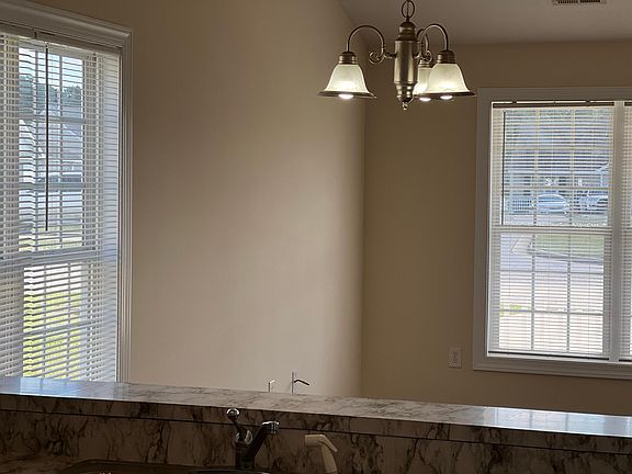 5th image of 1104 Crescent Meadows Dr #B