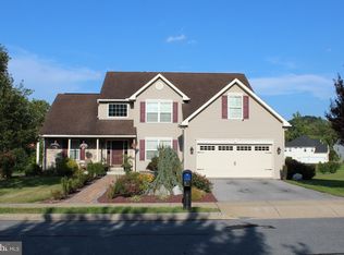 2 Jennifer Ct, Sinking Spring, PA 19608