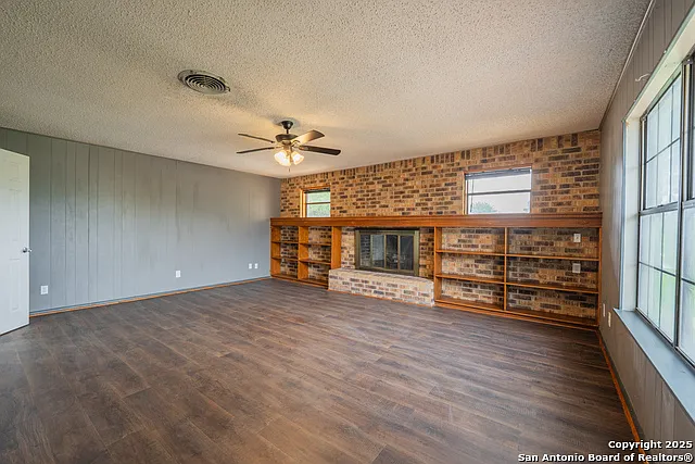 1002 River Oak Main House Seguin Ter #MAIN HOUSE — Photo 27
