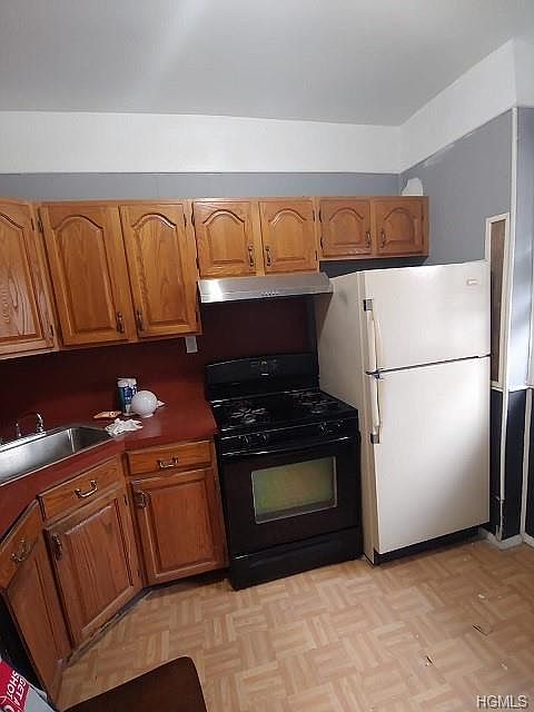 2nd image of 1245 Harrod Ave #2