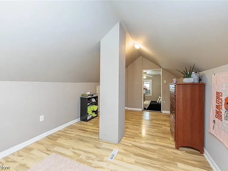 3801 Russell Ave — Photo 23
