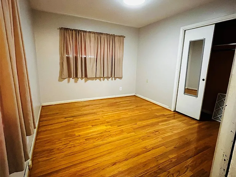 13421 Utica St — Photo 30