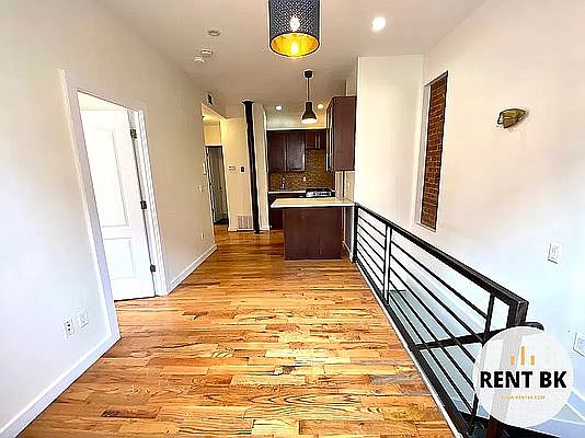 3rd image of 591 Franklin Ave #1AE