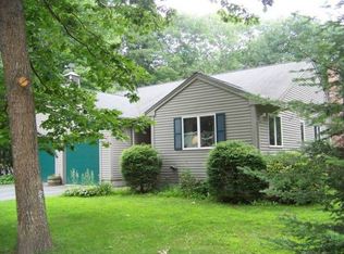 1 Algonquin Ln, Brunswick, ME 04011