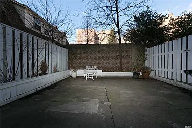 Rented by Century 21 American Homes