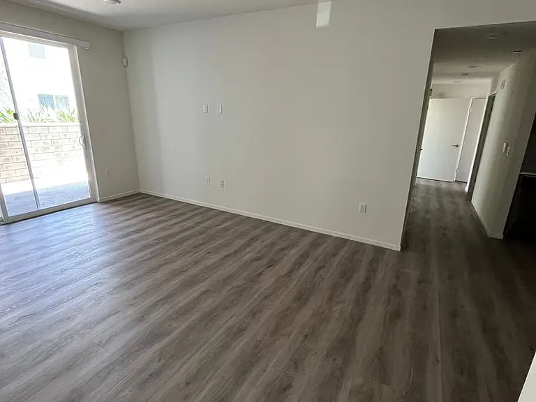 5630 Fair Ave — Photo 9