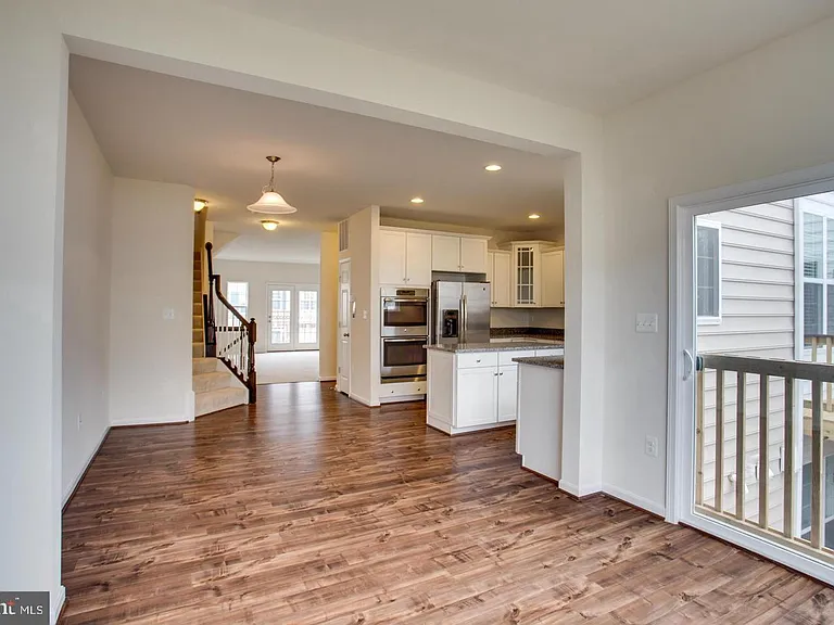 9029 Christina Pl — Photo 13