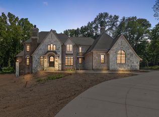 780 Oakleigh Dr, Bloomfield Hills, MI 48302
