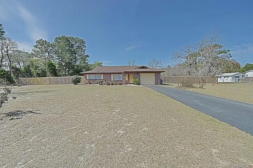 2830 N Carolina Rd