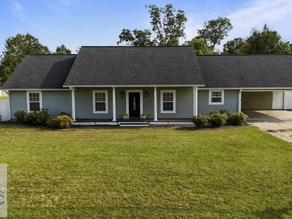 415 Walter St, Odum, GA 31555
