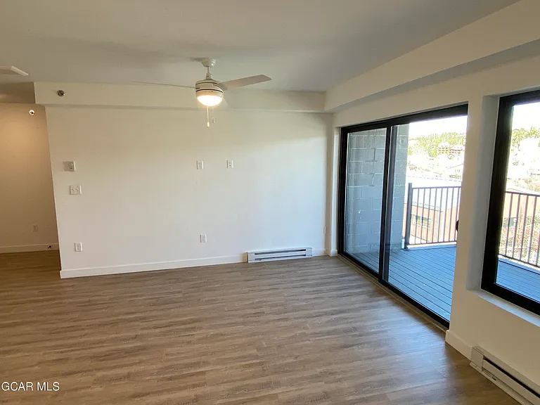 406 N Zerex St #10 — Photo 6