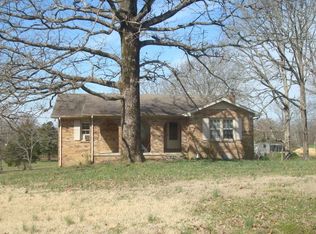1535 Pleasant Grove Rd, Westmoreland, TN 37186