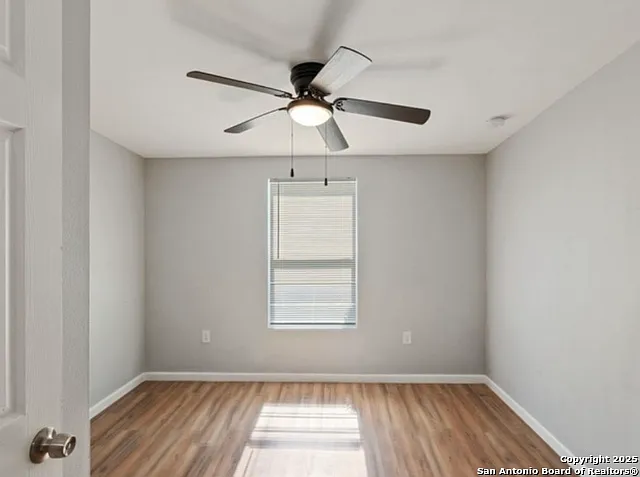 1050 Vanderbilt St — Photo 13