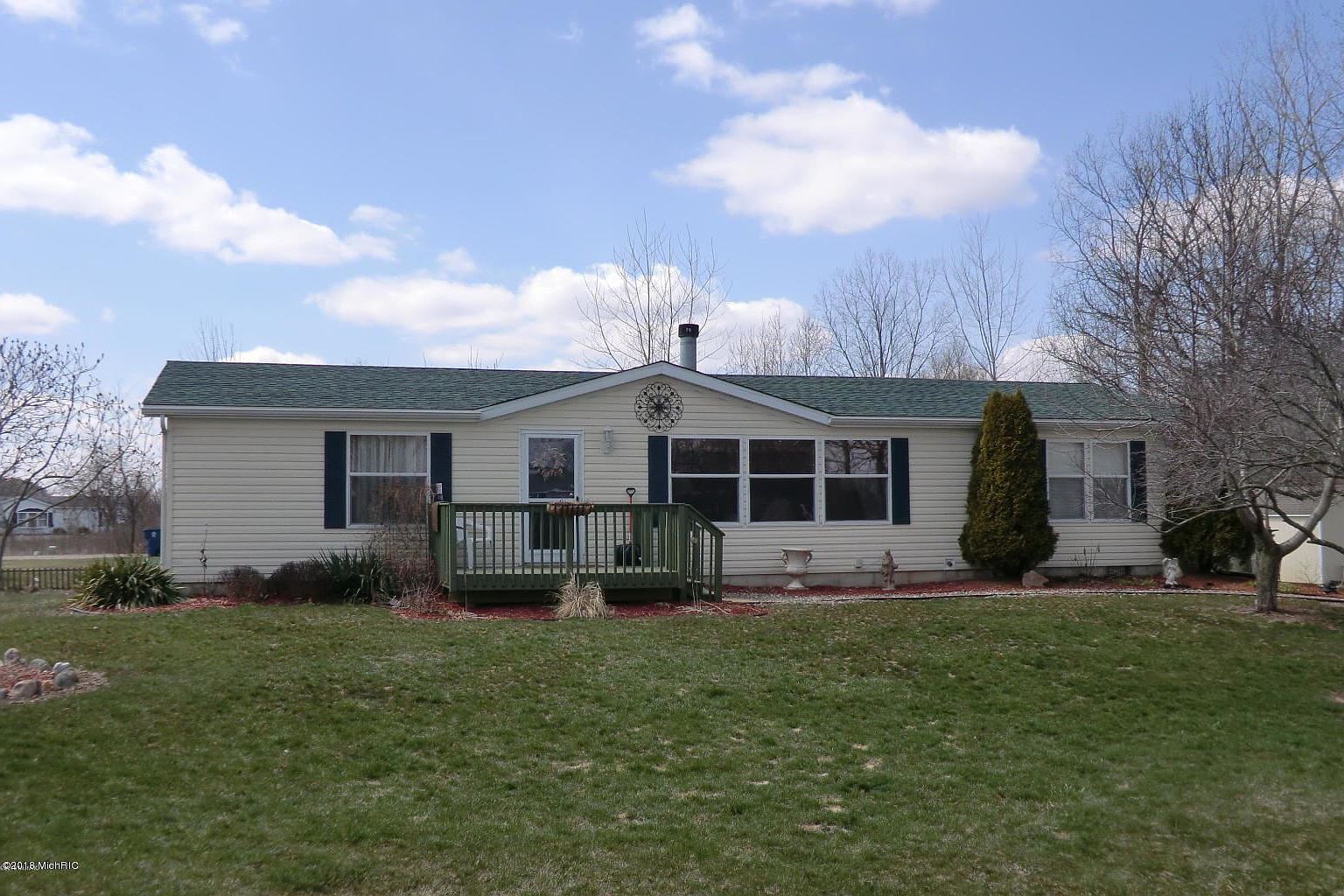 476 Richard St, Quincy, MI 49082 Zillow