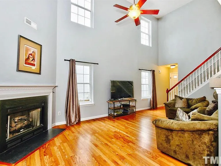 9129 Colony Village Ln — Photo 2